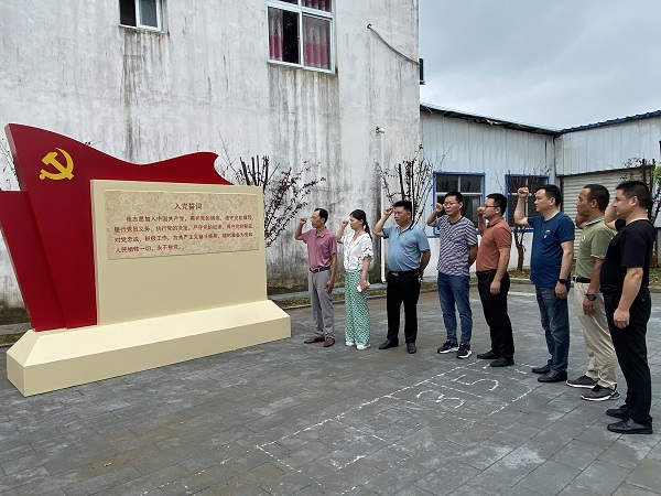 1657586979.jpg 01.jpg